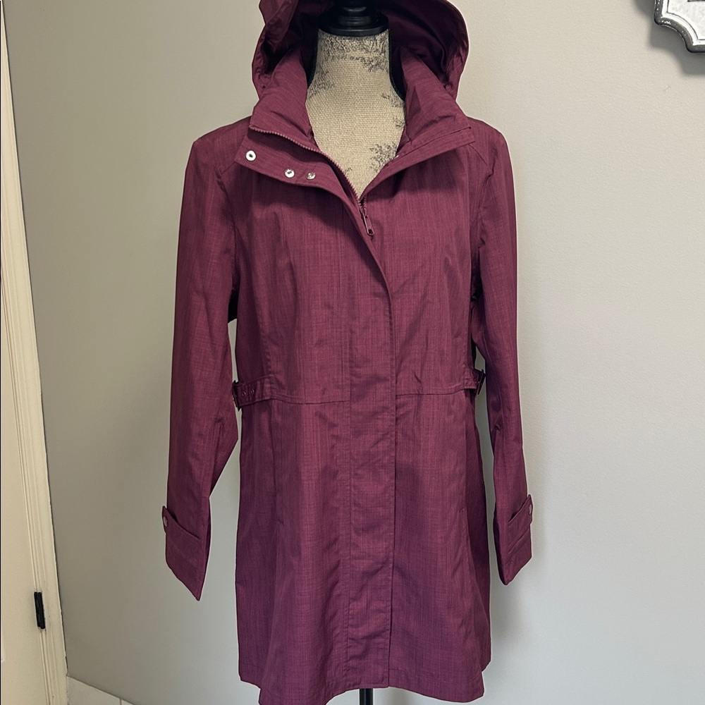 Andrew Marc Women’s Sz Large Burgundy Raincoat Jacket w/ Detachable Hood